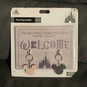 Disney Welcome key ring holder sign